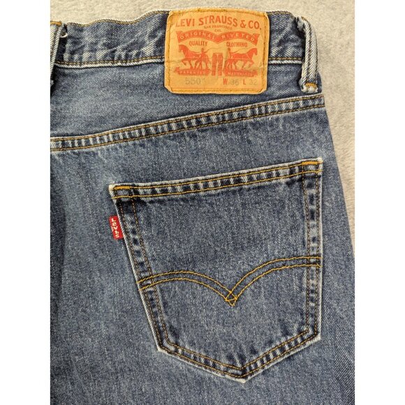 Levis 550 Jeans Mens Size 36x32 Blue Classic Straight Comfort 100% Cotton Y2K - Picture 8 of 13